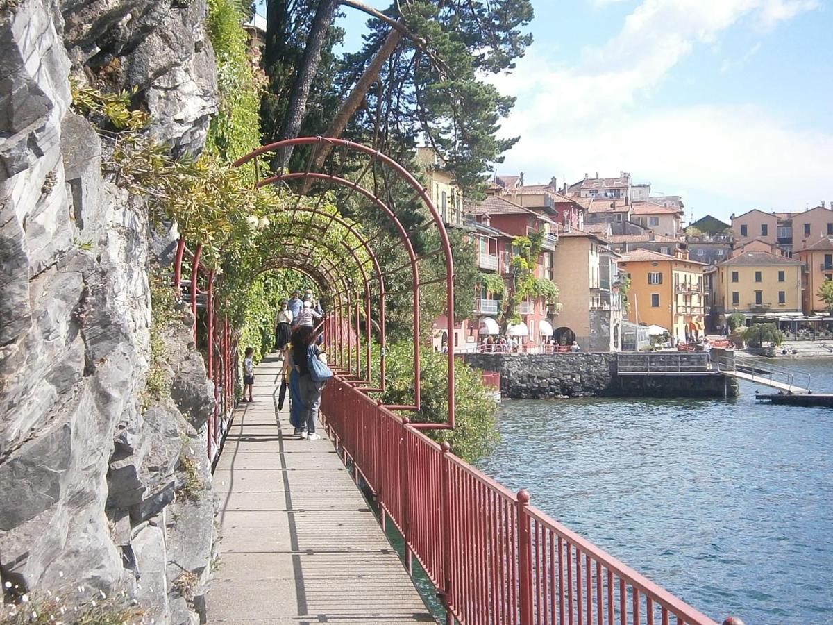 Casa In Riva Al Lago Varenna Exterior photo